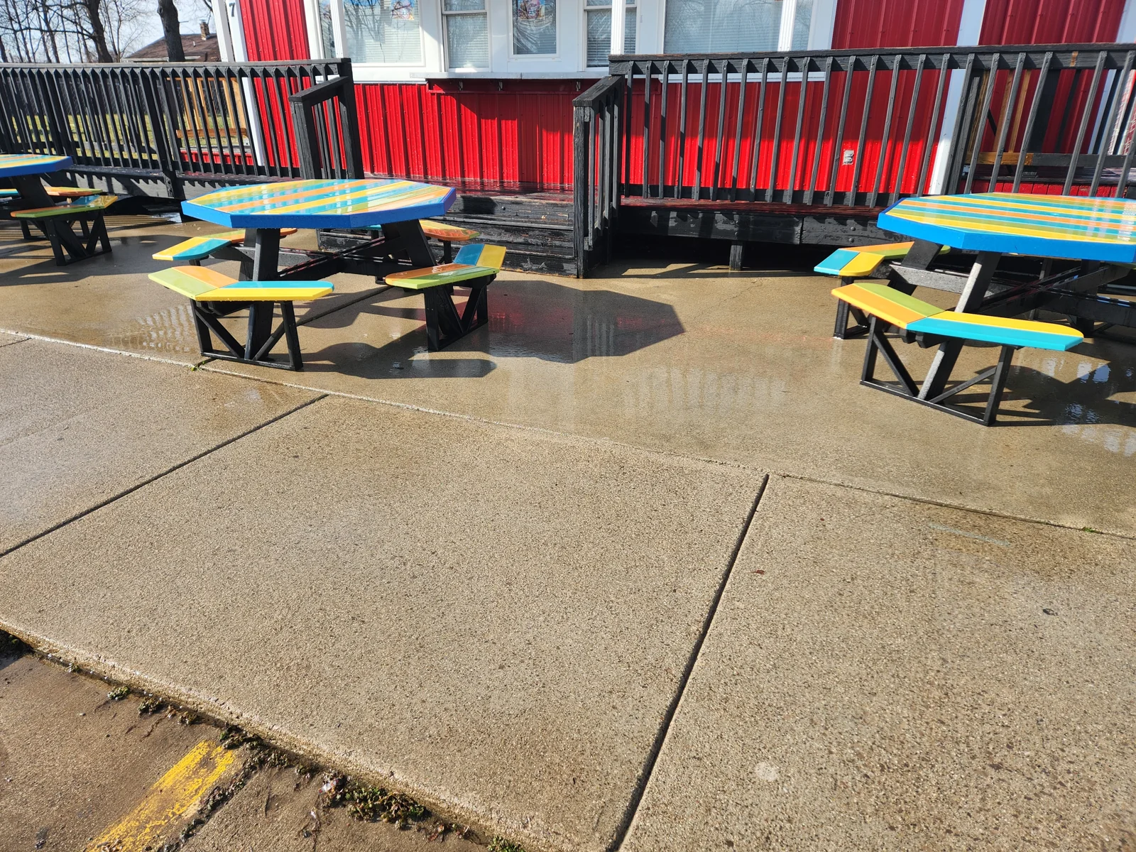 Outdoor commercial patio cleaned by Kodiak Pressure Washing